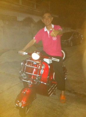 ้เอเซียเวสป้า---->>จัดรถvespa จัดส่งให้พี่จรัล พิจิตร ถึงบ้านเรียบร้อย