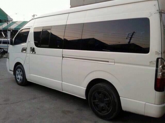 รถตู้หลังคาสุง โตโยต้าเบนซินCNG. 2009. MT. วีไอพี.   ราคา  699,000 บาท โทร0922726669 ตันหยง