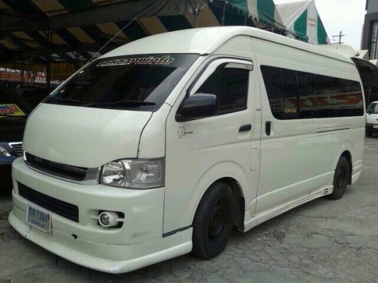 รถตู้หลังคาสุง โตโยต้าเบนซินCNG. 2009. MT. วีไอพี.   ราคา  699,000 บาท โทร0922726669 ตันหยง