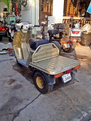 **** ขายรถสามล้อ Honda Gyro UP **** **** ขายรถสามล้อ Honda Gyro UP ****