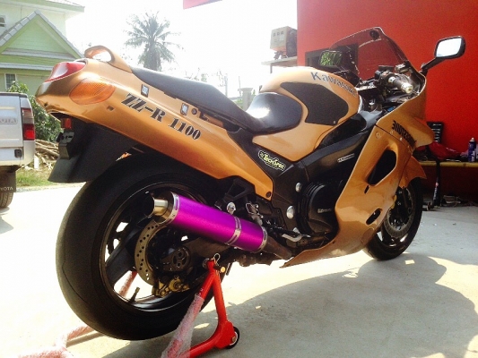 k.เดียวspeed ขอเปิดการขาย Kawasaki zzr1100cc.