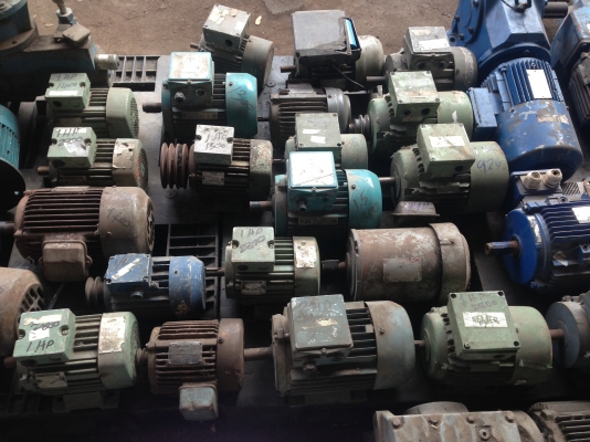 จำหน่ายมอเตอร์มือสองหลายชนิดประเภท มอเตอร์เกียร์ เกียร์ทดรอบ มีหลายขนาด โทรสอบถามก่อนได้เลยครับ