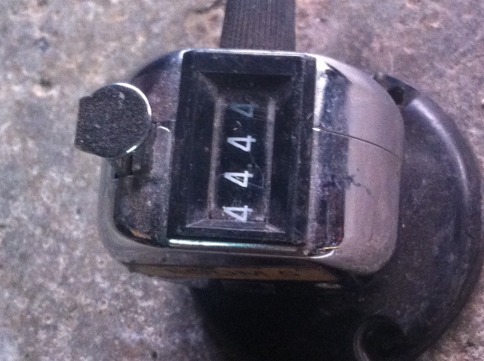 ตัวกดนับจำนวน KORI นันได้ 0 - 9999 กดง่ายเบา (มีจำนวนเยอะ)