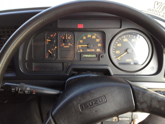 ขาย 6 ล้อ ISUZU Deca Uro2 ปี 48 ตู้ 10 บาน 7.2 เมตร (FTR 200)