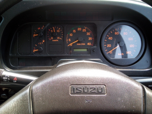 6 ล้อใหญ่  *MAXLOAD*  ISUZU  *Euro.2*  FTR 200 แรงม้า  *ยาว 7.20 ม.*  รถสวยเดิม+สวยจริง * รถห้างแท้ * มีเล่มพร้อม *  (ปี50)