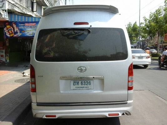 รถตู้คอมมูเตอร์ปี06 สีบรอนเงิน แต่งVIP สปอยเลอร์รอบคันCD DVD USB จอพับไฟฟ้าTV  แอร์ไมโครบัสด้านท้าย แผงแอร์เพิ่มใต้ท้อง เบาะหนังสีครีม เครื่อง2JZ เกียร์ธรรมดา NGV 3ถัง ประกันชั้น1 เคลมสีได้รอบคัน ภายในตามสภาพTEL0890671028อยู่ดอนเมืองครับ
