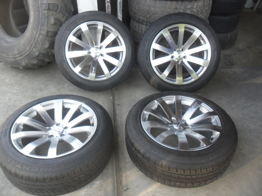 ล้อแม็ก 19นิ้ว 5รู114 พร้อมยาง สวยๆ 4 ล้อ ราคา 9800 บาท