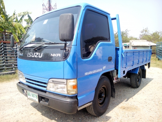 4 ล้อบรรทุก  *ไม่ติดเวลา*  ISUZU  *Euro.2*  NKR  100 แรงม้า+Turbo+Inter  *ยาว 3.20 ม.* รถสวยเดิม+สวยจริง * รถห้างแท้ * มีเล่มพร้อม*