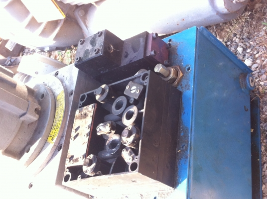 ชุดปั็มไฮดรอลิกพร้อมอ่างน้ำมันมอเตอร์ขับขนาด 400 W. HITASHI