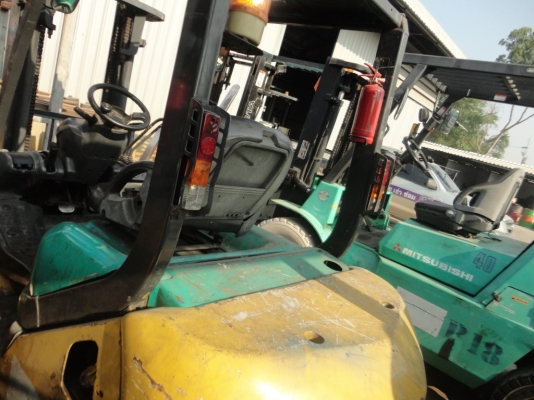 ขาย. รถโฟล์คลิฟท์ komatsu fd30 เครื่องยนต์ดีเซล เกียร์ ออโต้