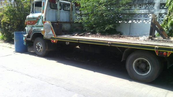 ขาย HINO 6 ล้อ