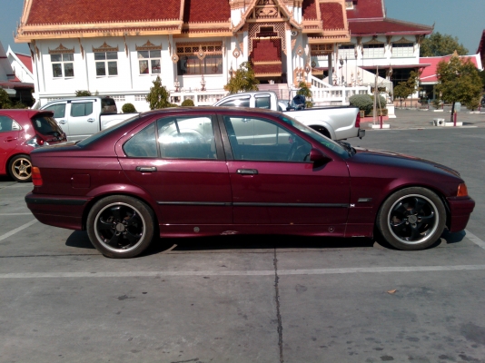 bmw318 วางเครื่อง 1jz ติดแก็ส lpg  ขายถุก เอกสารพร้อมโอน พร้อมจบราคา มาขับไปได้เลย