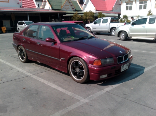 bmw318 วางเครื่อง 1jz ติดแก็ส lpg  ขายถุก เอกสารพร้อมโอน พร้อมจบราคา มาขับไปได้เลย