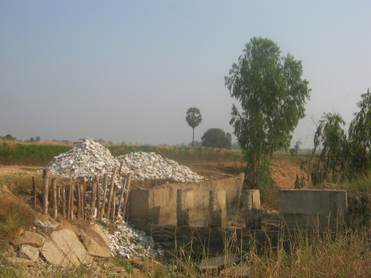 ขายที่ดิน 88 ไร่ ต้องการนายหน้าขายที่ดิน 3\% ของยอดขาย 9.5 ล้าน ขายที่ดิน 88 ไร่ ต้องการนายหน้าขายที่ดิน 3\% ของยอดขาย 9.5 ล้าน