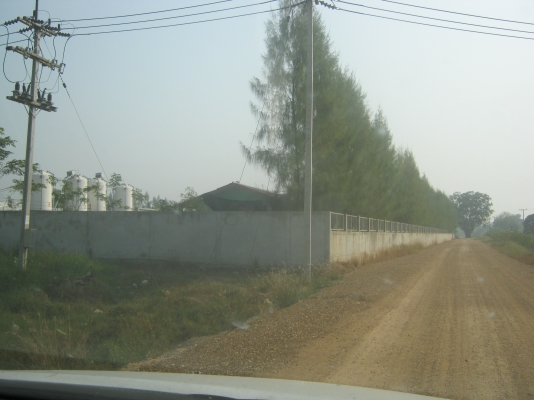 ขายที่ดิน 88 ไร่ ต้องการนายหน้าขายที่ดิน 3\% ของยอดขาย 9.5 ล้าน ขายที่ดิน 88 ไร่ ต้องการนายหน้าขายที่ดิน 3\% ของยอดขาย 9.5 ล้าน