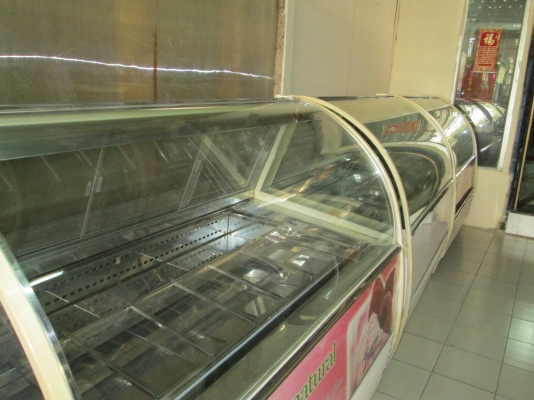 อยากขายแล้วครับ  พ่อค้าเอาไปขายต่อก็ได้  ยินดีคุยทุกสายครับ รูปเยอะครับ  พร้อมส่งทั่วไทย  3 ใบ ลงจากห้าง  สภาพไม่มีผุ  ขายเหมาถูกๆ