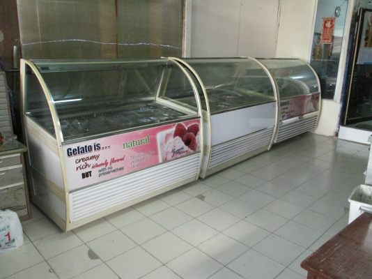 อยากขายแล้วครับ  พ่อค้าเอาไปขายต่อก็ได้  ยินดีคุยทุกสายครับ รูปเยอะครับ  พร้อมส่งทั่วไทย  3 ใบ ลงจากห้าง  สภาพไม่มีผุ  ขายเหมาถูกๆ