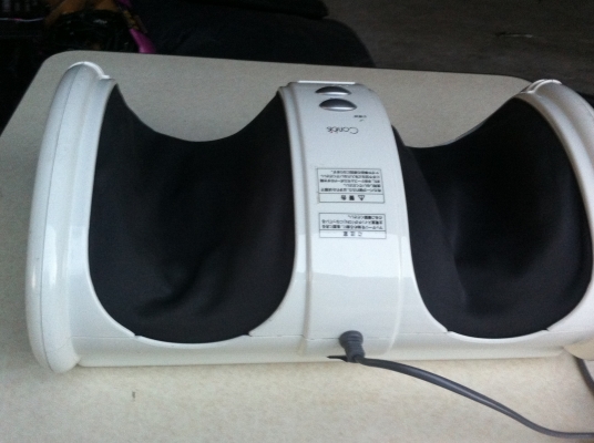 เครื่องนวดแขนนวดเท้าแบบนวดบีดช่วยให้ผ่อนคลายกลัามเนื้อได้ดี