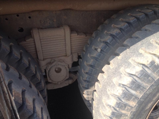 ขายรถสิบล้อ Hino สามใบปัด FP28   280 เทอร์โบอินเตอร์ เกียร์อีตั๋น  เบรคแห้ง ช่วงล่าง ZM ยางเต็ม 10เส้น กะบะดี รถสวยพร้อมใช้งาน ราคาต่อรองได้