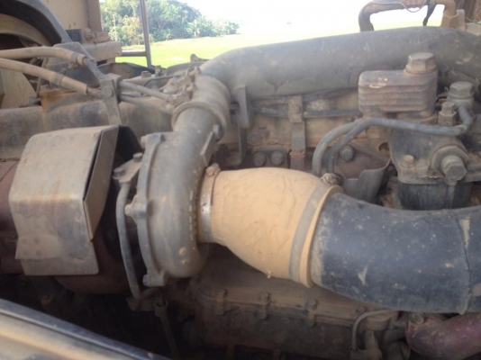 ขายรถสิบล้อ Hino สามใบปัด FP28   280 เทอร์โบอินเตอร์ เกียร์อีตั๋น  เบรคแห้ง ช่วงล่าง ZM ยางเต็ม 10เส้น กะบะดี รถสวยพร้อมใช้งาน ราคาต่อรองได้