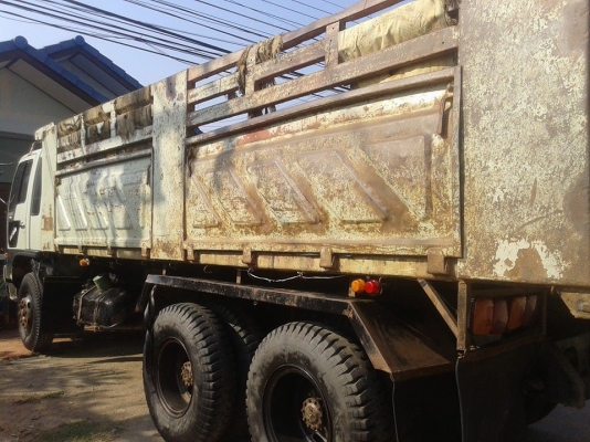 ขายรถสิบล้อสองเพลาดั้ม Hino 3m 240แรง รถปี40 สนใจโทร 080-1151964 โอม** ราคา 1100000