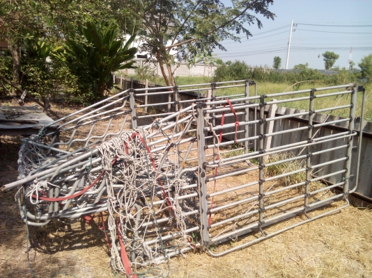 คอกเหล็กมือสอง ไทรทันแคป มีบันได กระบองครบ9,000