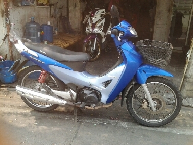 เวฟ125iหัวฉีดตาทเท้าปี46