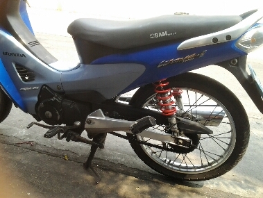 เวฟ125iหัวฉีดตาทเท้าปี46