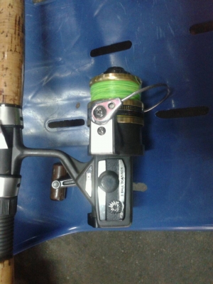 คันเบ็ดนางเงือกลายผ้า พร้อมรอก BG13