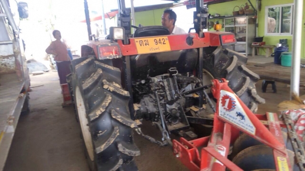 ขายรถไถ ยันม่า EF494T 2 เพลา รถสวย ออกมาได้ 2 ปีกว่า รถใหม่ๆเลย