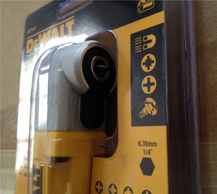 ตัวแปลงไขควงหัวงอ 90องศา DeWALT สำหรับงานไขน็อตในที่แคบถึง6ซม.เป็นแบบแม่เหล็กพร้อมดอกไขควง8แบบ
