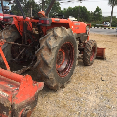 ขาย KUBOTA L4508 พร้อมดันหน้า(โรตารี่ขายแล้ว) ราคา 210,000 สอบถาม 0818618678 อ.แกลง จ.ระยอง