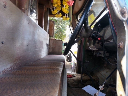 ขายเทรลเลอร์ หน้ายาวเครื่องEH700 168แรง มีบันไดไฮดรอริกขึ้นรถเกี่ยว เครื่องดี คัชซีสวย ยางดี สภาพพร้อมใช้งาน เอกสารพร้อมโอน สนใจโทร090-8588220คุณนะ ID:narong498 หรือ www.truck.in.th/498 หรือfb:ณรงค์ ซื้อขายรถมือสอง(เว็บไซต์ส่วนตัว)