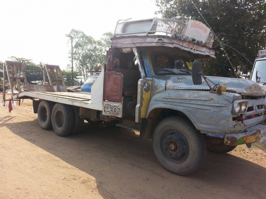 ขายเทรลเลอร์ หน้ายาวเครื่องEH700 168แรง มีบันไดไฮดรอริกขึ้นรถเกี่ยว เครื่องดี คัชซีสวย ยางดี สภาพพร้อมใช้งาน เอกสารพร้อมโอน สนใจโทร090-8588220คุณนะ ID:narong498 หรือ www.truck.in.th/498 หรือfb:ณรงค์ ซื้อขายรถมือสอง(เว็บไซต์ส่วนตัว)