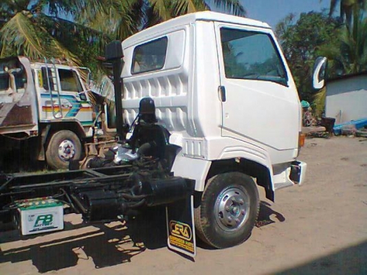 HINO ซุปเปอร์เสี่ย   117 แรงม้า   พวงมาลัยพาว์เว่อร์ มีแอร์