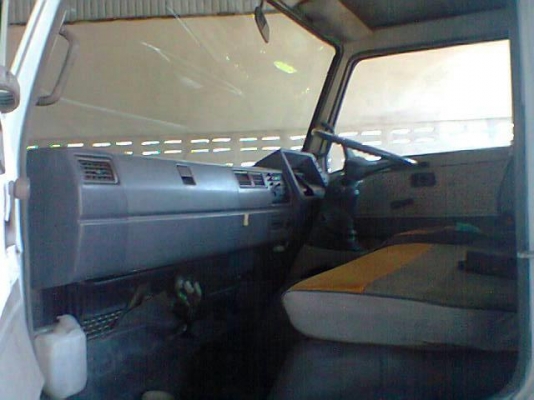 HINO ซุปเปอร์เสี่ย   117 แรงม้า   พวงมาลัยพาว์เว่อร์ มีแอร์