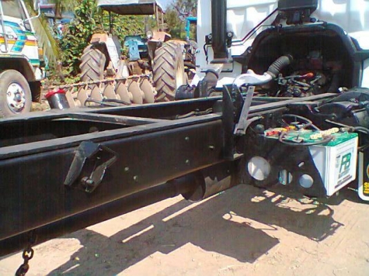 HINO ซุปเปอร์เสี่ย   117 แรงม้า   พวงมาลัยพาว์เว่อร์ มีแอร์