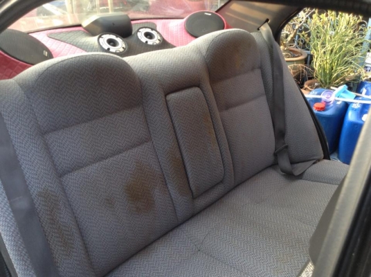 ขายครับ MISUBISHI. LANCER. ปี99. พร้อมใช้ครับ เกียรธรรมดา แกสมีต้องเพิ่มถังเอาใช้ได้เลย เครื่องเกียรดี น้ำมันใช้ได้ปกติ. ภายในสะอาดสีพอได้ แม็กสวย. พร้อมใช้. ช้าอด 59000. กอล์ฟครับ. 085-359-4089 ดูรถสายไหมวงศกร