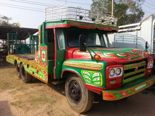 ขายเทรลเลอร์ หน้ายาวบรรทุกรถเกี่ยวข้าว มีบันไดไฮดรอริกขึ้นรถเกี่ยว เครื่อง165แรง เครื่องดี คัชซีสวย ยางดี สภาพพร้อมใช้งาน เอกสารพร้อมโอน สนใจโทร090-8588220คุณนะ ID:narong498 หรือ www.truck.in.th/498 หรือfb:ณรงค์ ซื้อขายรถมือสอง(เว็บไซต์ส่วนตัว)