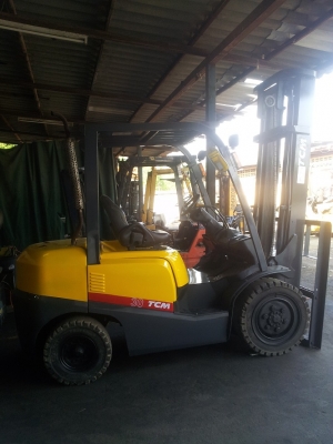 รถยกฟอร์คลิฟท์ Forklift TCM 3.0 ตัน ดีเซล เกียร์ออโต้ ยกสูง 4.0mm.