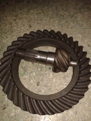 เฟืองบายสีและเดือยหมู รถยกโฟร์คลิฟต์ TOYOTA 5FD30 ของใหม่