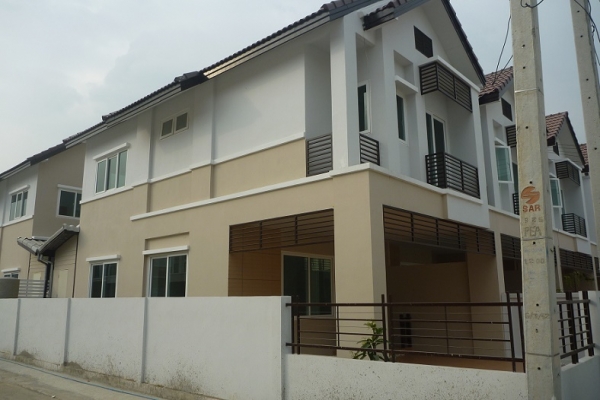 บ้านทาวน์เฮ้าส์ 2 ชั้น 3 ห้องนอน 2 ห้องน้ำ บ้านใหม่ ม.บุณฑริก ห้องมุม