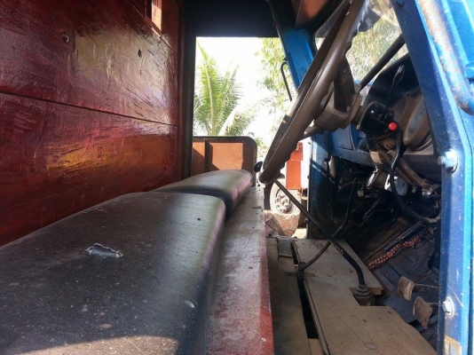 ขายเทรลเลอร์ หน้ายาวบรรทุกแบคโค เครื่อง165แรง เครื่องดี คัชซีสวย ยางดี สภาพพร้อมใช้งาน เอกสารพร้อมโอน สนใจโทร090-8588220คุณนะ ID:narong498 หรือ www.truck.in.th/498 หรือfb:ณรงค์ ซื้อขายรถมือสอง(เว็บไซต์ส่วนตัว)