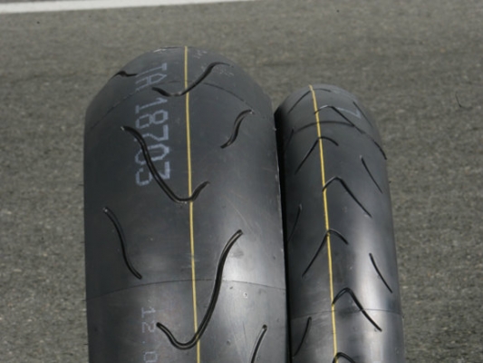 Metzeler Racetec K2 , K3 120 - 180 -190 ไม่แพง พร้อมใบรับประกัน 1 ปี