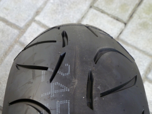 Metzeler Sport tec M7 110 - 200 ไม่แพง พร้อมใบรับประกัน 1 ปี