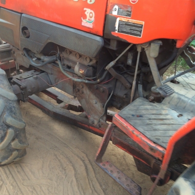 ขาย KUBOTA L4508 พร้อมใบดันหน้า สอบถาม 0818618678 ขาย KUBOTA L4508 พร้อมใบดันหน้า สอบถาม 0818618678