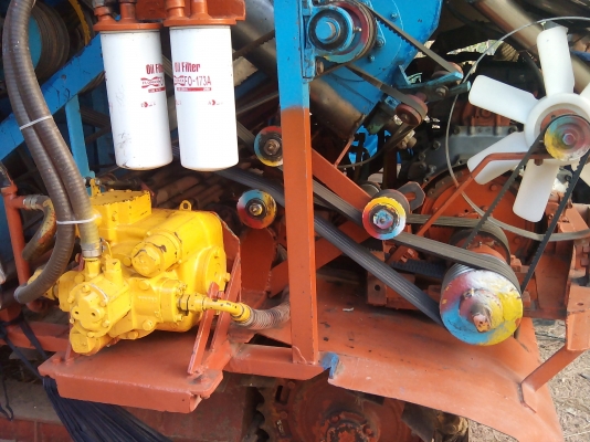 ขายรถเกี่ยวข้าว ปานเจริญ อุ้ม 2.5 ตัน   เครื่อง อิซูซุ230 เทอร์โบตัวเดิน 10 ปั้มไดกิ้น 22ราคาต่อลองได้ครับ