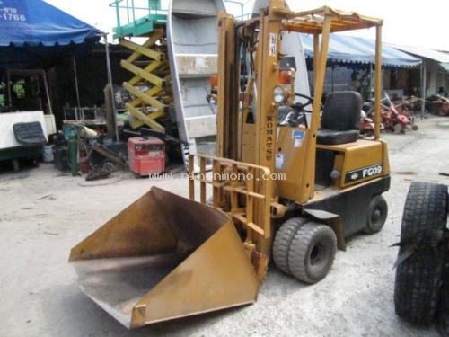 รถยก     KOMATSU     FG09-2  รหัสสินค้า : 14001746    หรือเพิ่มเติมไดที่ www.nihonmono.com