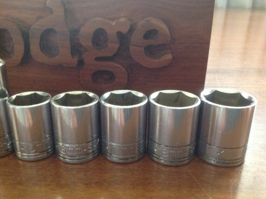 ขายลูกบล็อค Vintage S.K. Tools1/2", 3/8" ชุด 21 ชิ้น เบอร์มิล