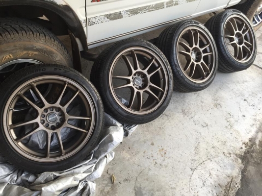 ล้อ+ยาง+น๊อตล้อproject mu  ขอบ18" กว้าง 9" 5/100-114 ติดยาง 235/40/18  0819620020